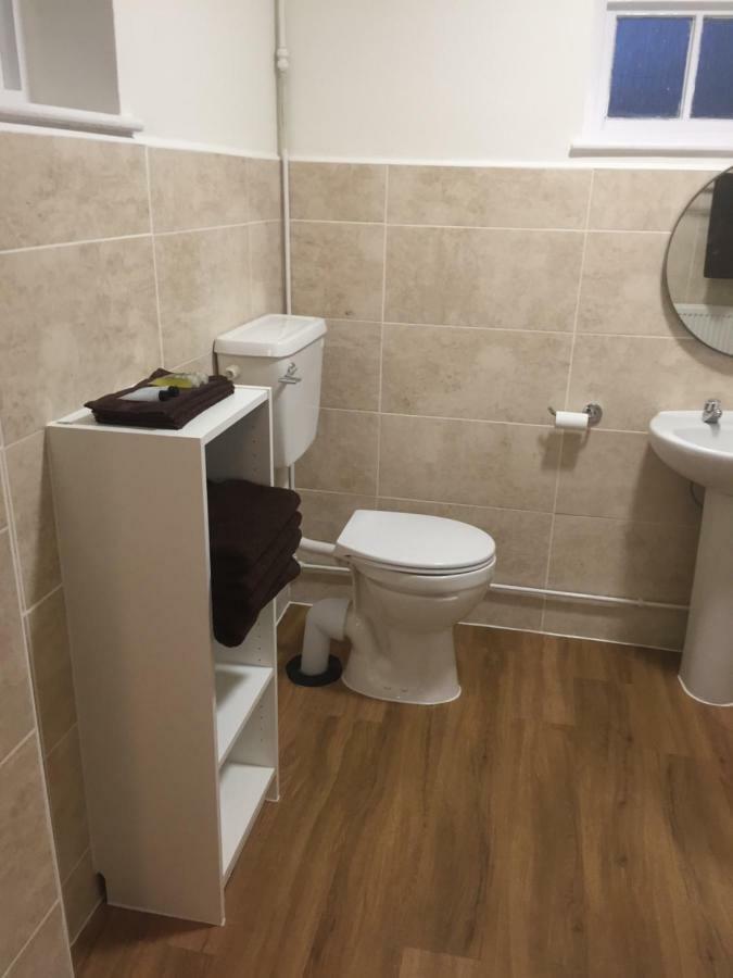 Good Intent Rooms 沃尔瑟姆修道院 外观 照片